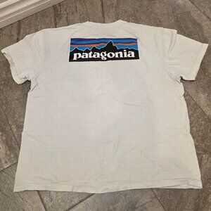 Patagonia Slim Fit T-Shirt White Mountain Logo Organic Cotton Sz Lrg